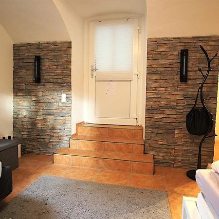 Fully Equipped Apartment Near Main Station Würzburg Kültér fotó