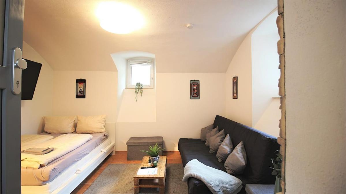 Fully Equipped Apartment Near Main Station Würzburg Kültér fotó